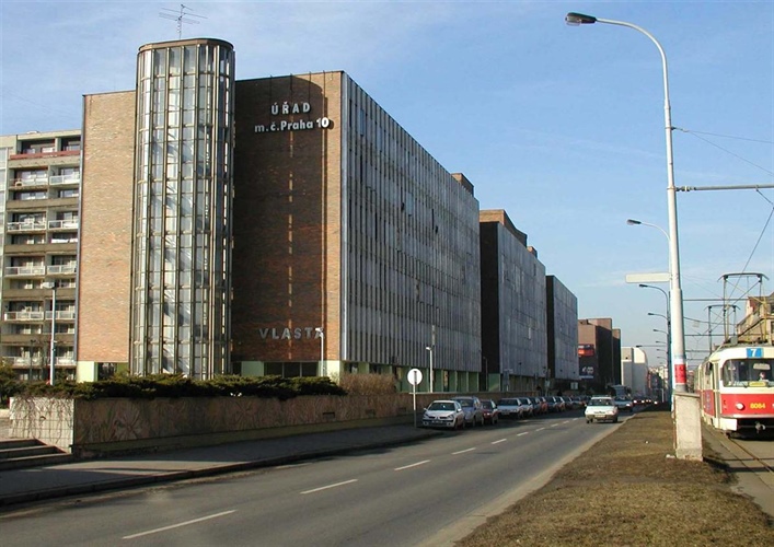 Referendum k nové radnici v Praze 10 zablokovala TOP 09